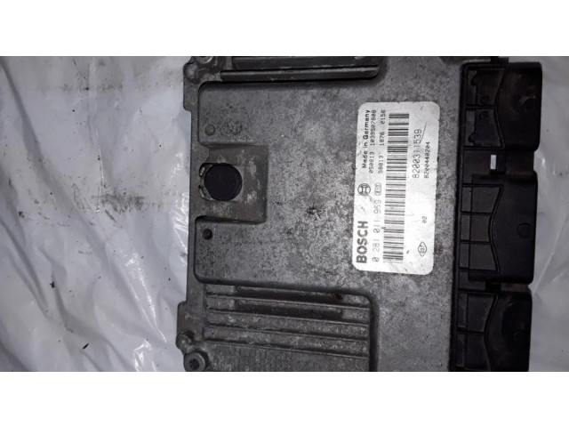 Блок управления двигателя 0281011969, 8200311539 Renault Megane II