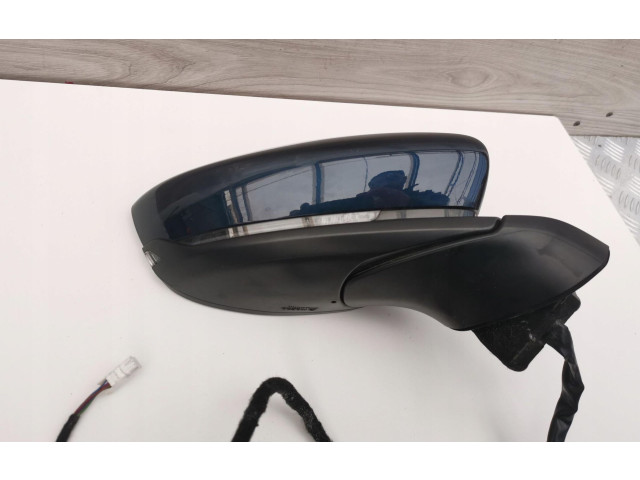 Зеркало электрическое Mazda 3 2019 - года