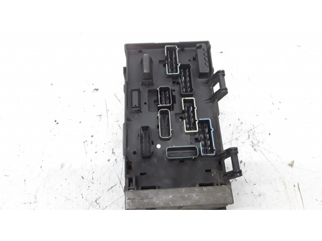 Pojistková skříňka 04869000AJ Chrysler Voyager 2003