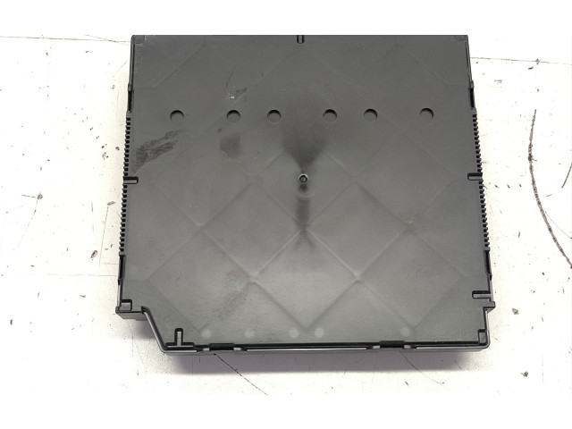 Блок комфорта 5K0937084J Volkswagen Jetta VI