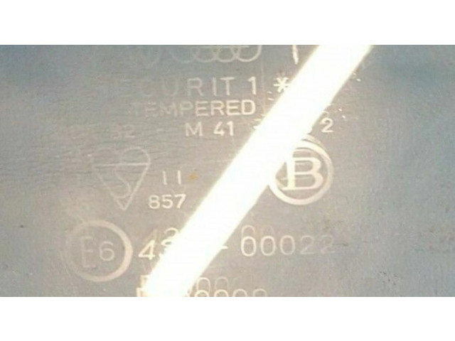 Заднее боковое стекло кузова