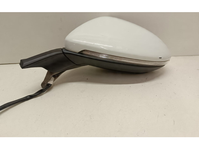 Зеркало электрическое Volkswagen Golf VII 2013 - 2019 года