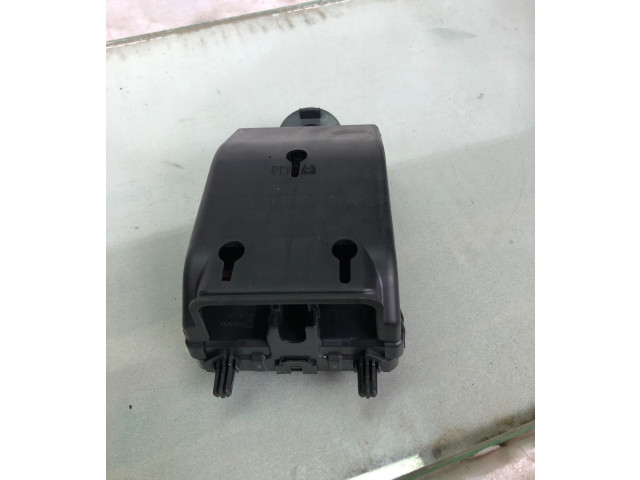 Pojistková skříňka 32142591 Volvo XC60 2023