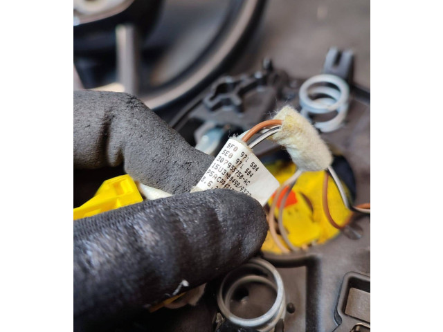 Руль Skoda Octavia Mk3 (5E) 2013 - 2019 года 5E0419091, 5F0971584