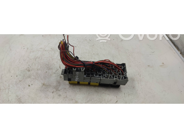 Блок предохранителей Opel Meriva A