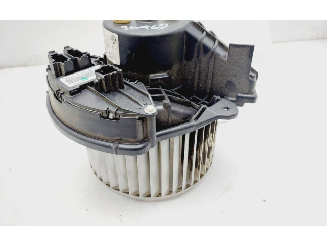 Вентилятор печки    77365016   Lancia Delta III