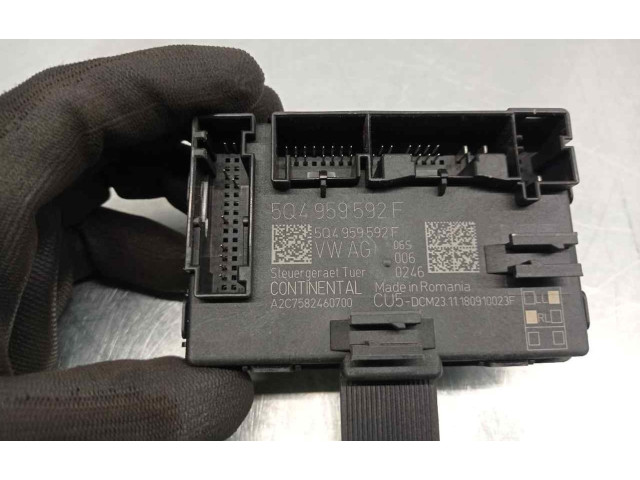 Блок комфорта 5Q4959592F, A2C7582460700 Skoda Karoq