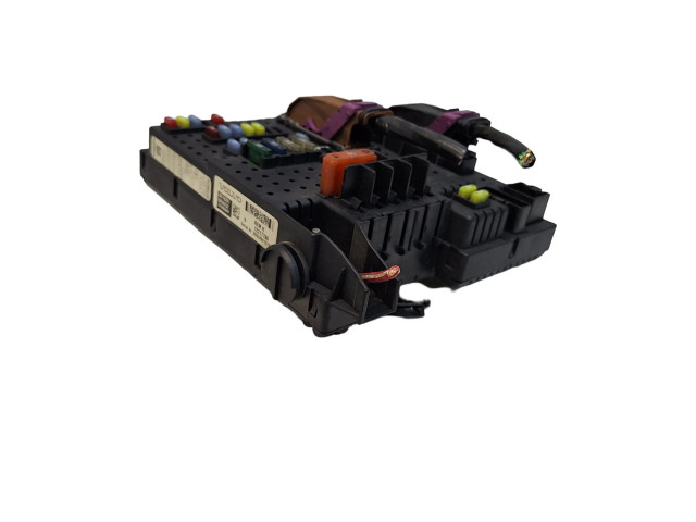 Блок предохранителей 8676391 Volvo XC90