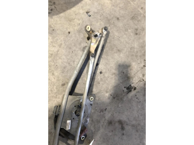 Двигатель стеклоочистителей    Citroen Xsara Picasso