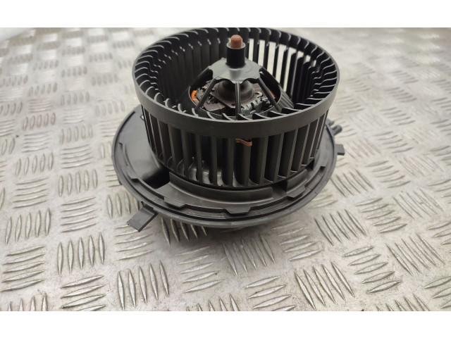 Вентилятор печки 5Q1819021G, 5Q0907521E Skoda Octavia Mk3 (5E)