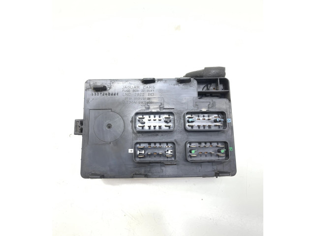 Блок предохранителей LNC2822BD Jaguar XJ X308