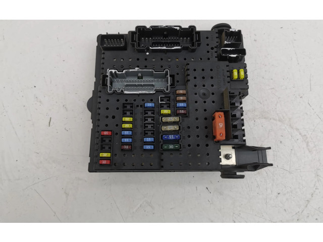 Блок предохранителей 30728512, 05W242   Volvo XC90    