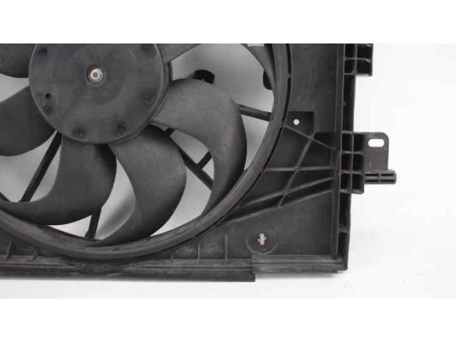 Вентилятор радиатора     214818009R    Renault Clio IV 