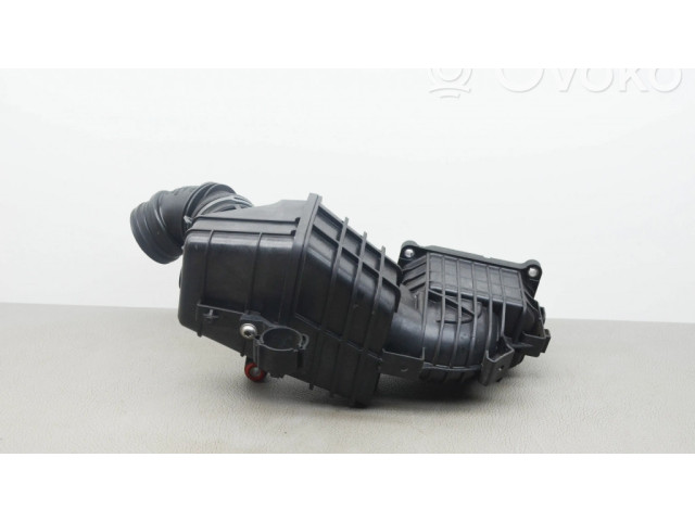 Pojistková skříňka Volkswagen Tiguan 2010