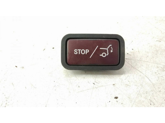 Включатель закрытия задней крышки