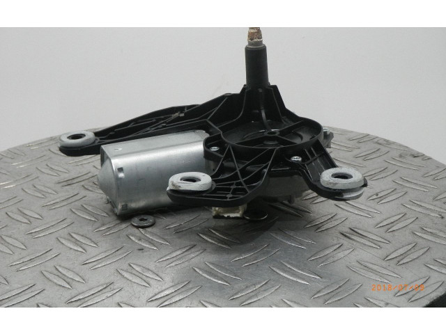 Моторчик заднего дворника 9683557580    Citroen C2