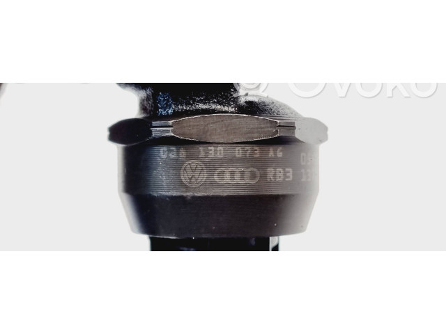Форсунка 038130073AG, 0414720215    Volkswagen Jetta V  BKC 