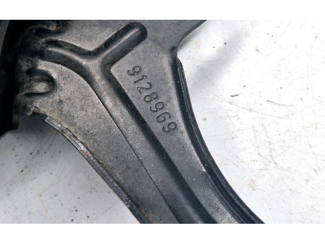 Блок предохранителей  9162084, 9128578   Volvo S70  V70  V70 XC    