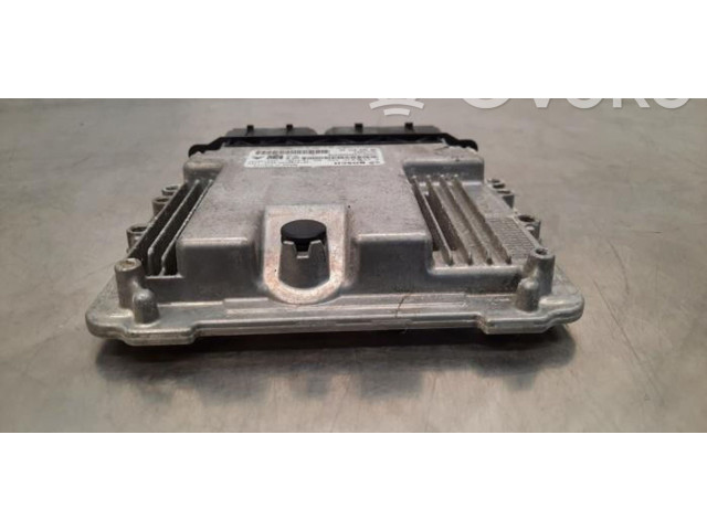 Блок управления двигателя 9832694480   Peugeot Expert