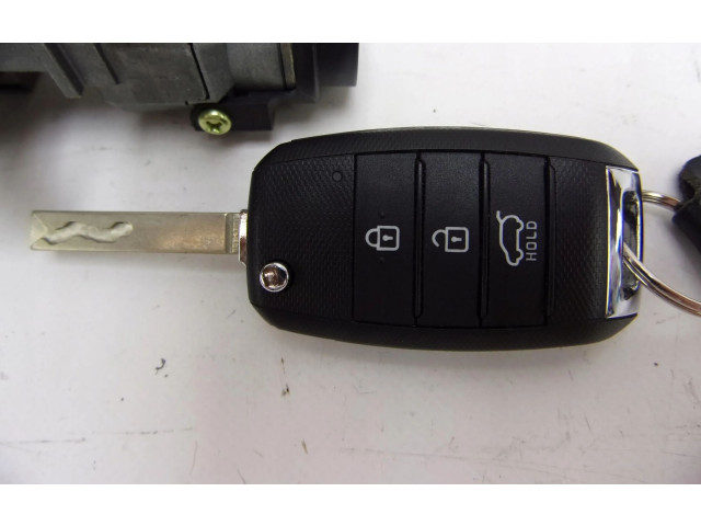 Блок предохранителей 91950-H8520   KIA Rio    