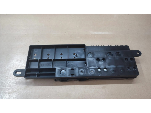 Блок предохранителей 18999000000 Jaguar XJ X351