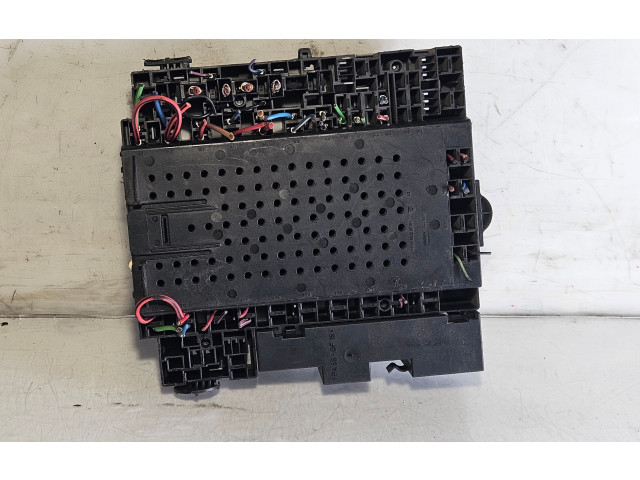 Блок предохранителей 30682664, 03W494   Volvo XC90    