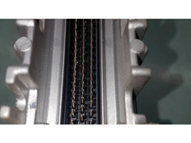 Блок управления двигателя 0281001437, P56028704AD Jeep Grand Cherokee