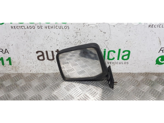 Zpětné zrcátko Nissan Patrol 260