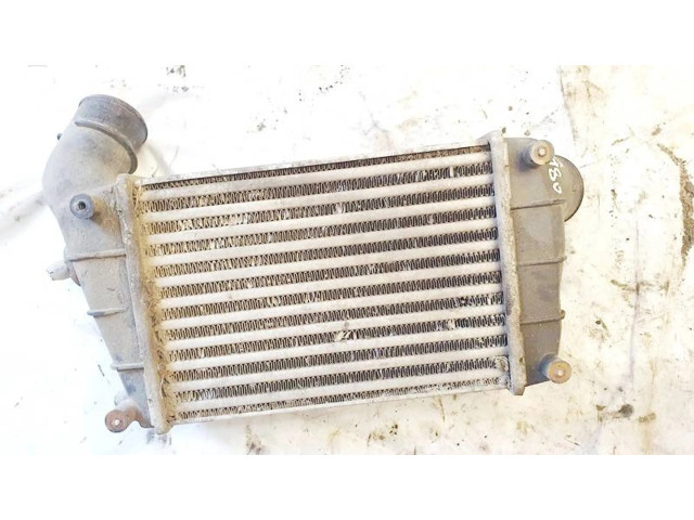 Интеркулер  46744880   Alfa Romeo GT 1.9