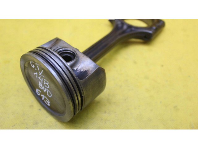 Píst Seat Ibiza IV (6J,6P)