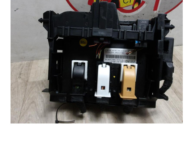 Блок предохранителей 4H0941824, 4H0941824 Audi A1