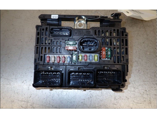 Блок предохранителей 6580QY   Citroen C8    