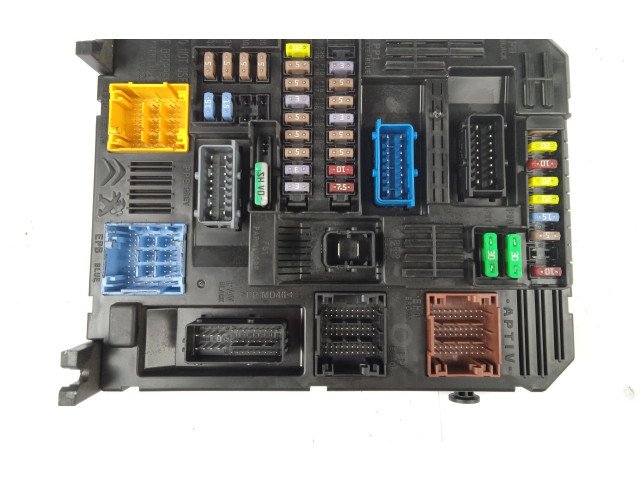 Блок предохранителей 9832880280 Citroen Berlingo