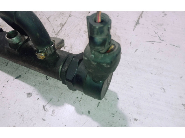 Топливная рампа 0445214057, 007979L2 Saab 9-3 Ver2