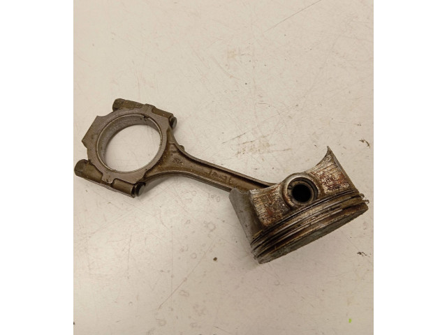 Шатун Mitsubishi Endeavor