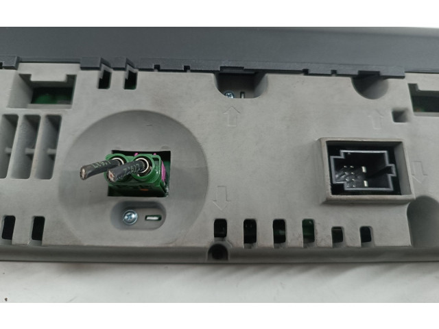 Přístrojová deska  Mercedes-Benz B W247 2019 A2479008211  