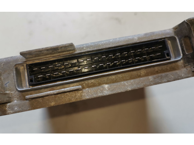 Блок управления двигателя 7700108455   Renault Clio I