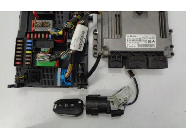 Řídící jednotka    Peugeot 208 2015