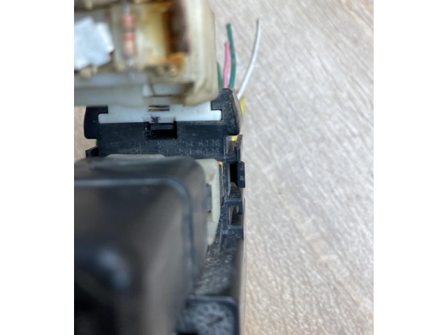 Блок предохранителей 72545226   Infiniti FX    