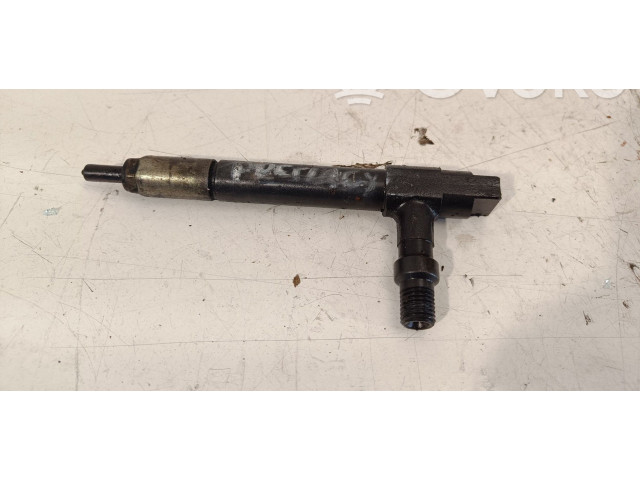 Vstřikovač Mazda Premacy RF