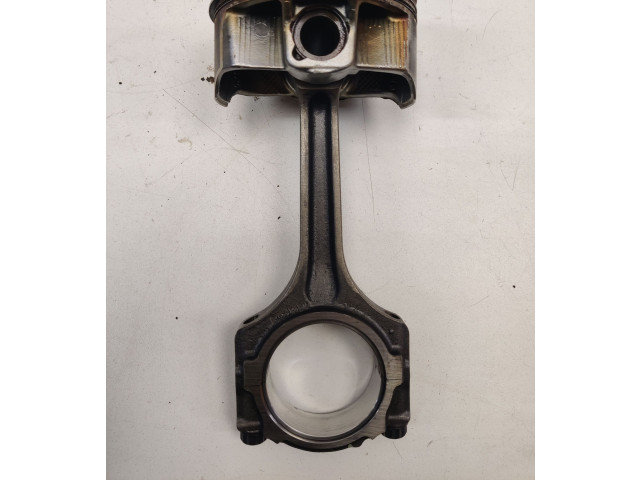 Поршень с шатуном Ford F150 - года