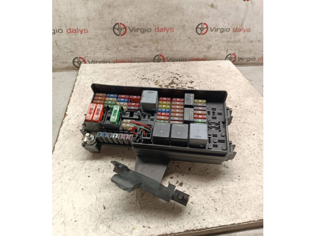 Блок предохранителей A1645400272, 15454741 Mercedes-Benz R W251