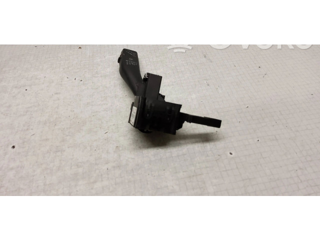 Ручка стеклоочистителей 1K0953519H, 696400   Volkswagen Caddy