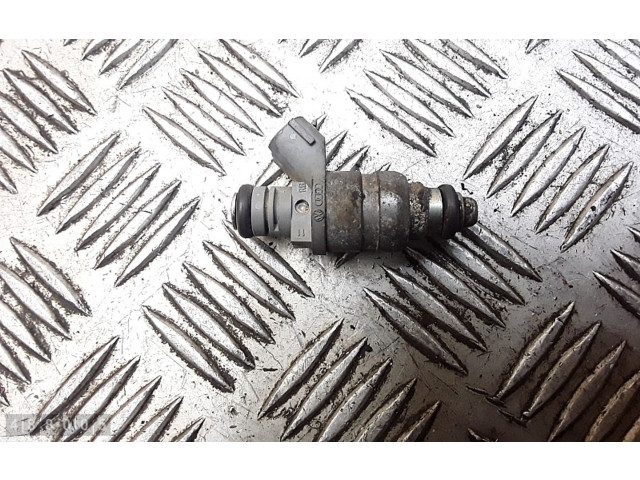 Форсунка 06a906031bt Audi A3 S3 8P BSE