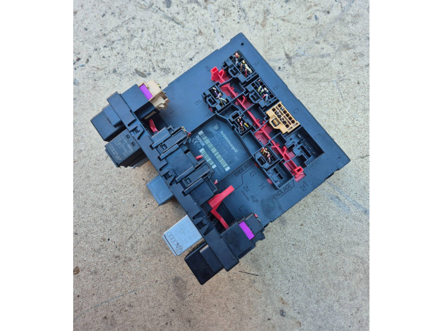 Блок комфорта 3C0937049J, F005V00530   Volkswagen PASSAT B6   