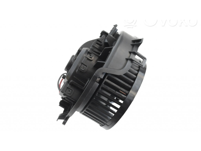Вентилятор печки    5WC819021A   Volkswagen Golf VIII