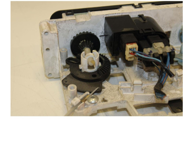 Блок управления климат-контролем    Suzuki Jimny