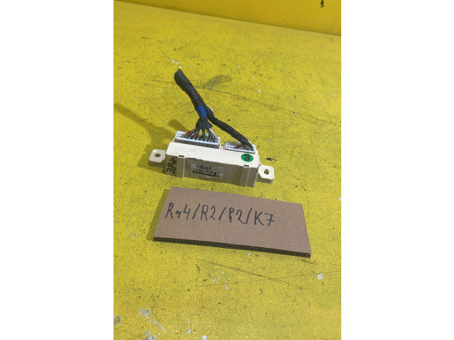 Zámek zadních dveří RZ4R2P2K7, 125KM Hyundai i30 2010