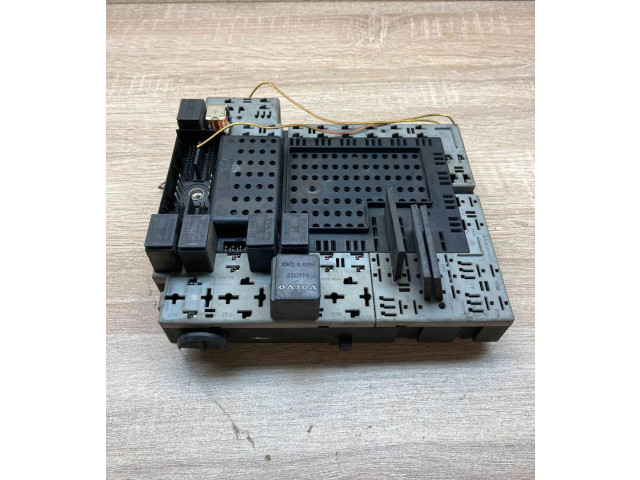 Блок предохранителей 9494673, 99W143   Volvo S80