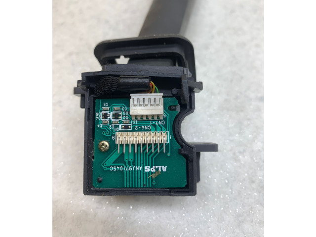 Ручка стеклоочистителей 9452391, 02W40A   Volvo V70